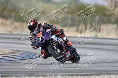 media/Dec-01-2025-Moto Forza (Mon) [[2daa91e15f]]/1-Advanced Group/Session 3 (Turn 3)/